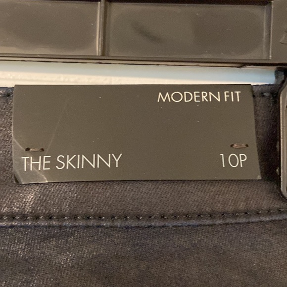 Ann Taylor The Skinny Modern Fit Pants size 10P brand new with tags color black - Picture 4 of 16